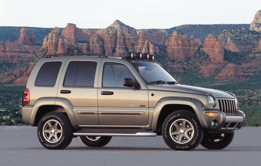  Jeep Liberty Renegade 2002 года  (фото 3 из 12)